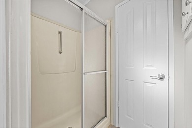 Spacious 2 bedroom, 2 bath home on a corner lot in the desirable - photo 19