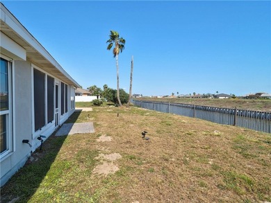COME HOME TO THAT ISLAND VIBE!!!! This stunning, thoughtfully - photo 31