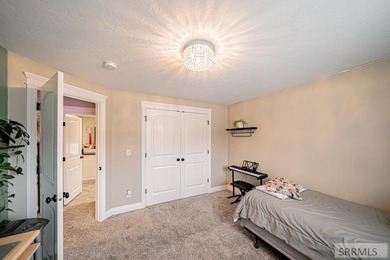 Seller is offering a $3,000 buyer credit toward closing costs - photo 36