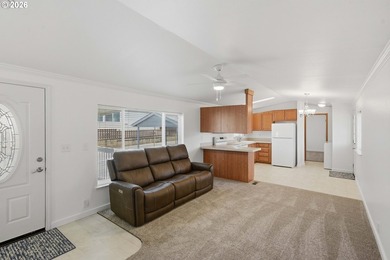 Beautifully updated home in a desirable all-age park! This - photo 2