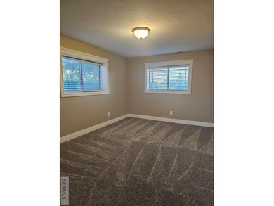 Seller is offering a $3,000 buyer credit toward closing costs - photo 49