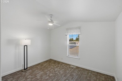Beautifully updated home in a desirable all-age park! This - photo 10