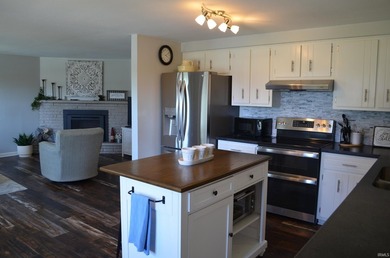 Sometimes life plans change! This lake home was briefly taken - photo 7
