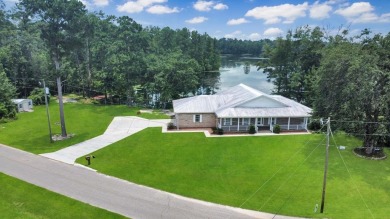 Lake Home Sale Pending in Wewahitchka, Florida