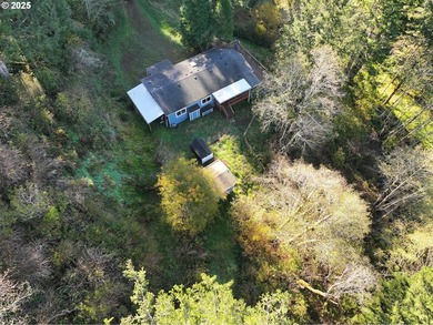 Discover this peaceful, exceptional property nestled in the - photo 5