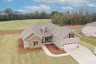 Looking for spacious elegance and room to spread out? You've - Lake Home For Sale in Greenwood, South Carolina