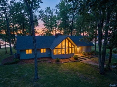 Beautiful waterfront property on Lake Guntersville featuring 4 - photo 1