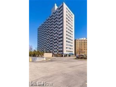 Lake Erie - Cuyahoga County Condo For Sale in Lakewood Ohio