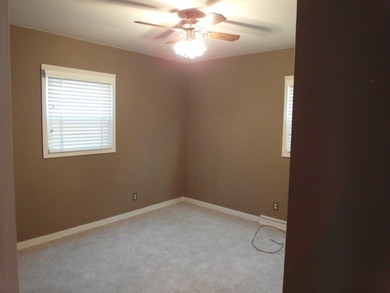 Location, location, location. Cozy, neat, 3-bedroom, 1 bath - photo 13