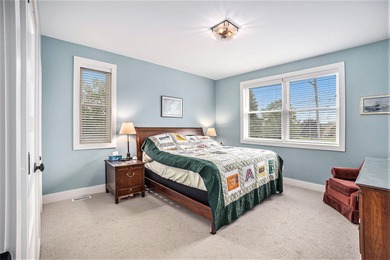 3-bedroom, 2.5-bath custom home just three doors from Lake - photo 15