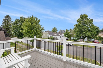 3-bedroom, 2.5-bath custom home just three doors from Lake - photo 26