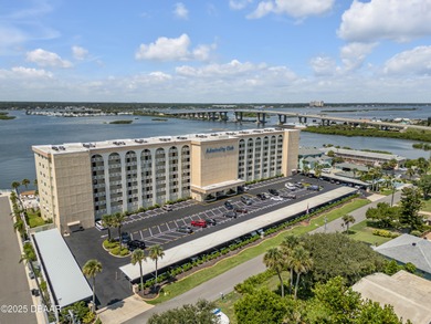 (private lake, pond, coastal) Condo For Sale in Port Orange Florida