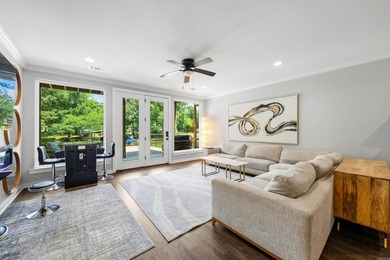 Welcome to this beautiful 3-bedroom, 2.5-bath lakefront retreat - photo 6