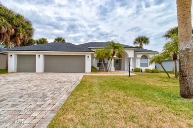 (private lake, pond, coastal) Home For Sale in Port Orange Florida