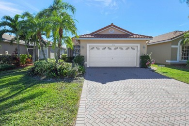 (private lake, pond, coastal) Home Active Under Contract in Boynton Beach Florida