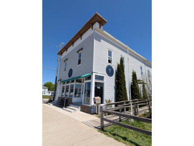 3 bedroom/1 bath apartment and business for sale. The upstairs