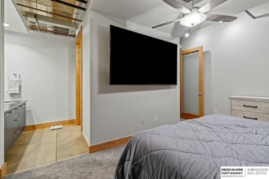 Adam Briley, M: , adam.briley,   - Modern 2-bedroom, 2-bath