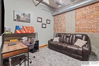 Adam Briley, M: , adam.briley,   - Modern 2-bedroom, 2-bath