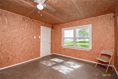 Bay breeze and shade trees await at 225 Swallow Dr. in gated - photo 33