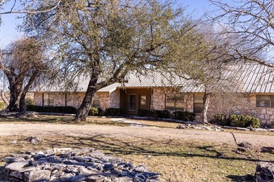 (private lake, pond, coastal) Home For Sale in Kerrville Texas