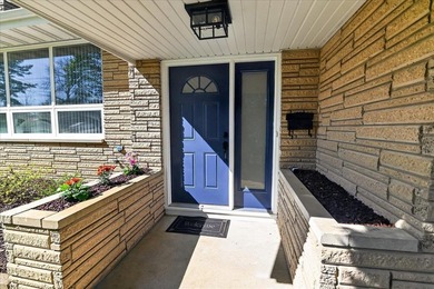 Rarely available, extensively renovated contemporary home just a - photo 3