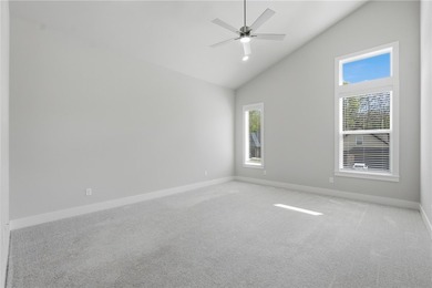 Like-new home on the golf course in The Greens at Sugar Creek - photo 15