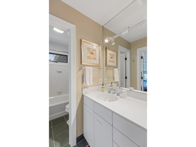 Situated directly on Lake Soquilla in Burlingame, this - photo 44