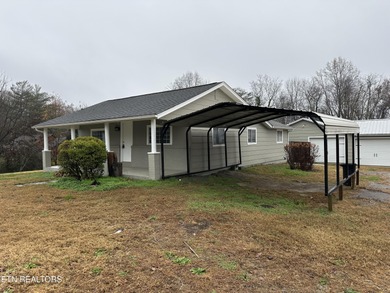 Melton Hill Lake Home For Sale in Knoxville Tennessee