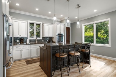 Luxury Lake Hamilton Waterfront Retreat! Approximately 3,200 sq - photo 7