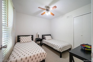 Welcome home to this absolutely adorable, fully updated ranch - photo 18