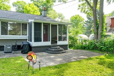 Welcome home to this absolutely adorable, fully updated ranch - photo 22