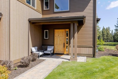Fully furnished and lightly lived in, this luxury Milepost 1 - photo 3
