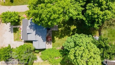Welcome home to this absolutely adorable, fully updated ranch - photo 28