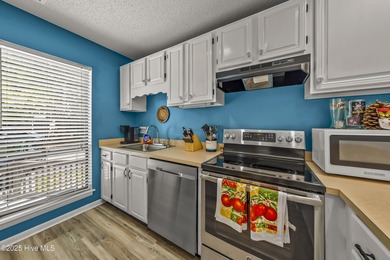 Resort community living is waiting for you. This 2bd/2ba condo - photo 5