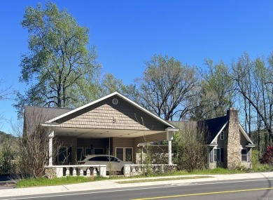 Lake Home For Sale in Hot Springs, Arkansas