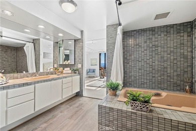 601 Lido Park Drive Building is the ultimate in elegance. This - photo 12