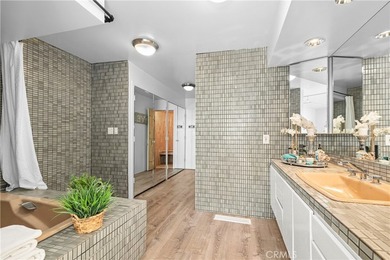 601 Lido Park Drive Building is the ultimate in elegance. This - photo 13