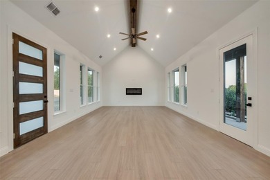 ASSUMABLE VA LOAN AVAILABLE! Buyers do not have to be veterans - photo 2