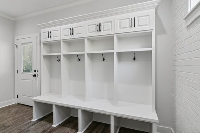 Welcome to your luxurious retreat at the exquisite Rayburn - photo 35