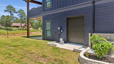 Welcome to your luxurious retreat at the exquisite Rayburn - photo 37