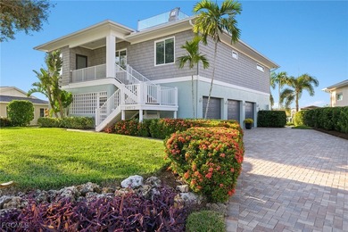 Caloosahatchee River Home For Sale in Fort Myers Florida