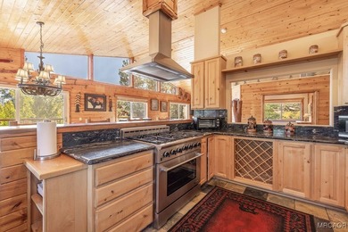 Beautiful Log-Style Mountain Home in prime Castle Glen Big Bear - photo 12