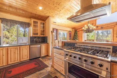Beautiful Log-Style Mountain Home in prime Castle Glen Big Bear - photo 13