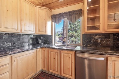 Beautiful Log-Style Mountain Home in prime Castle Glen Big Bear - photo 14