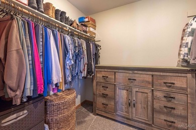 Beautiful Log-Style Mountain Home in prime Castle Glen Big Bear - photo 29