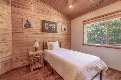 Beautiful Log-Style Mountain Home in prime Castle Glen Big Bear - photo 36