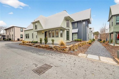 Lake Bennett Home For Sale in Fayetteville Georgia