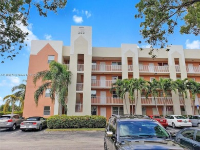 Lake Condo For Sale in Sunrise, Florida
