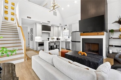 Set within the award-winning Trilith community, this - photo 4