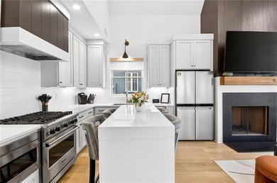Set within the award-winning Trilith community, this - photo 7